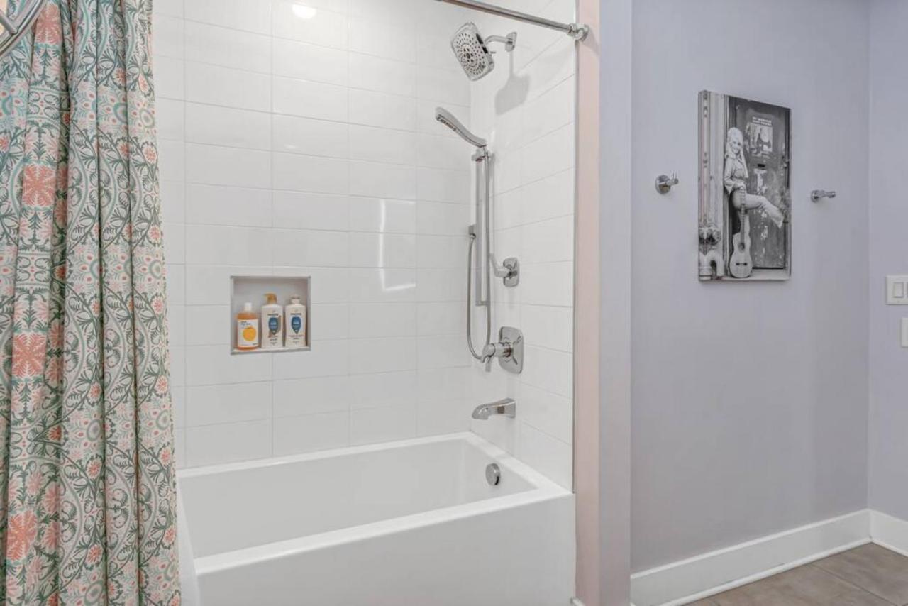 Nashville 3 Bed, 1 Bedroom With Washer, Dryer And Parking 외부 사진
